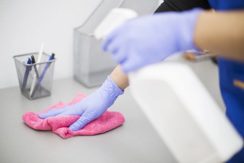 Professional hard floor cleaning for homes and businesses in SW17